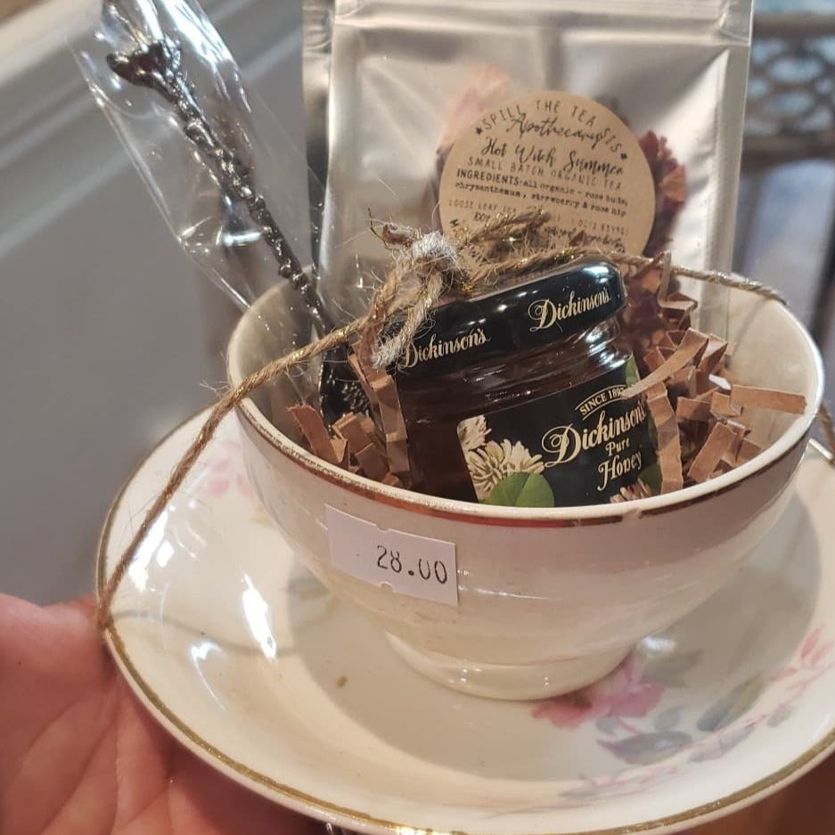 Vintage Teacup Gift Set | Magical Tea & Crystal Spoon Gift